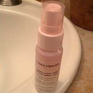 Laura Mercier Translucent Pure Setting Spray - Light Pink new never used